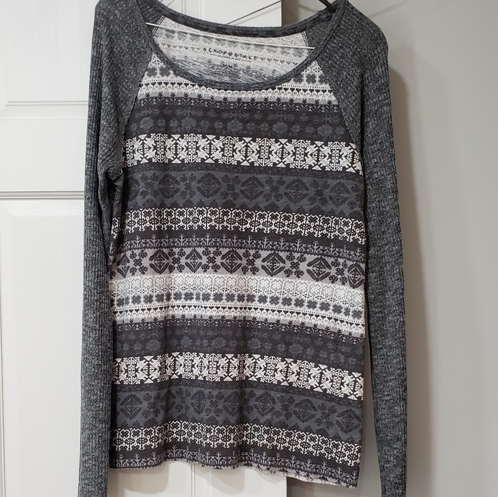 Aeropostale size Medium shirt/sweater NWOT